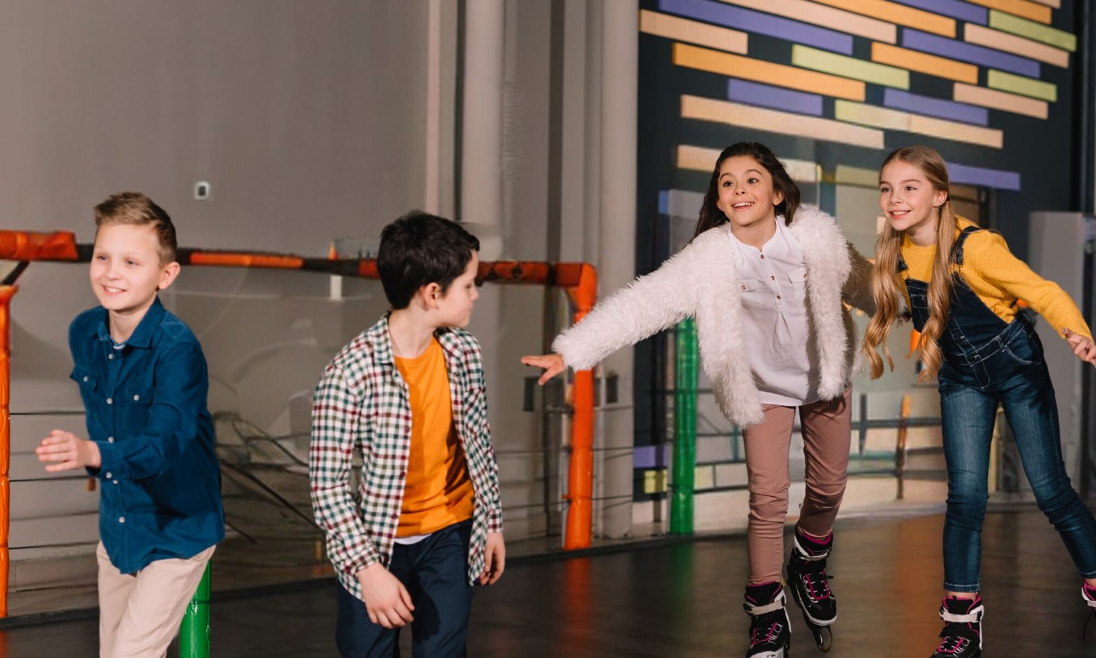 Indoor vs Outdoor Play